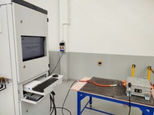 detecting defective components device