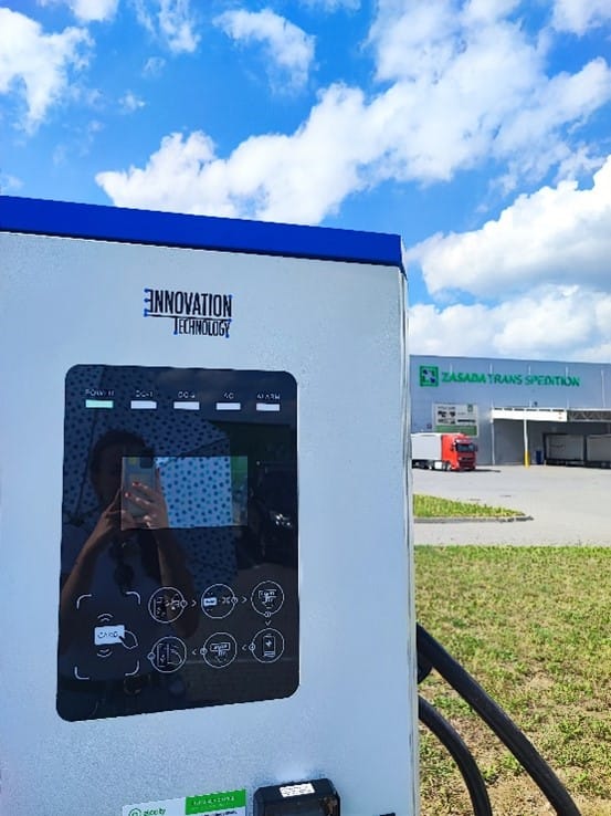 Stacja szybkiego ładowania DC